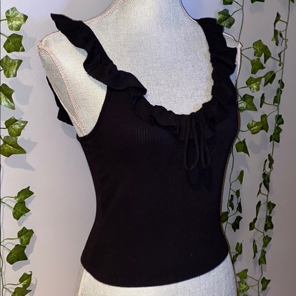 Women’s Forever 21 Black Ruffle Tie Crop Top Medium - Picture 2 of 7